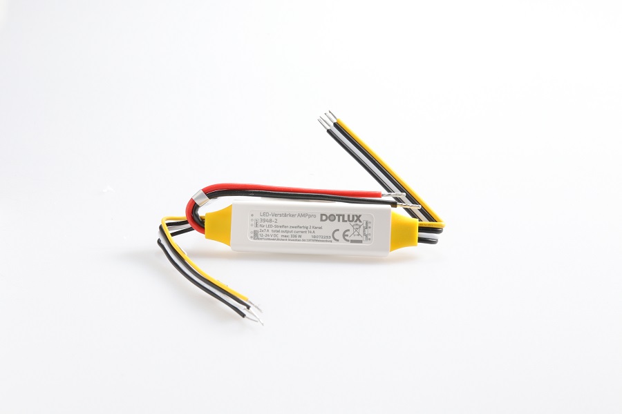 Dotlux LED-Verstärker AMPpro 336W Frontansicht zweifarbig 2 Kanal