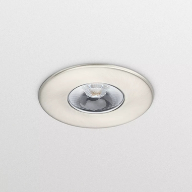 Philips LED-Leuchte RS150B Frontansicht mit warmweißem Licht